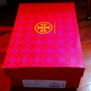 Authentic Tory Burch sneakers size 8